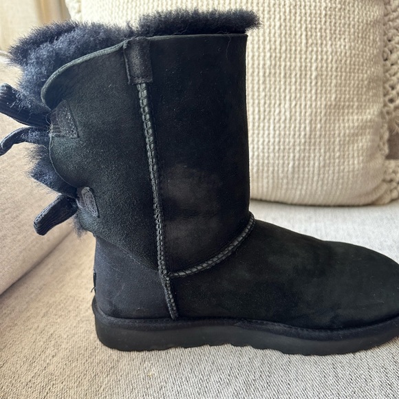 UGG Bailey Bow Boot - Picture 7 of 16